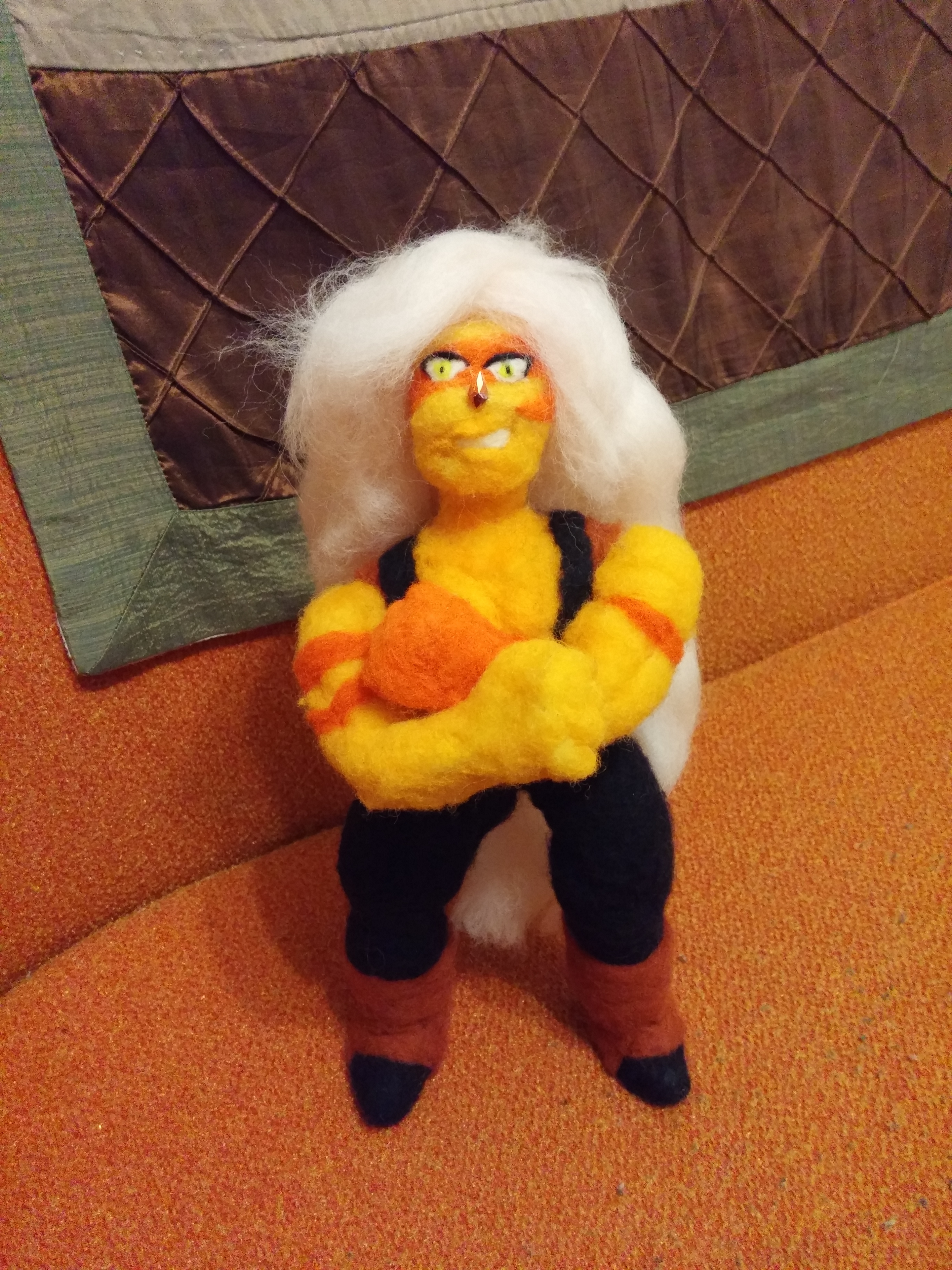 Posable Jasper plushie flexing