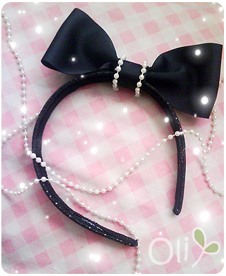 Pop Lolita Pearl Bow