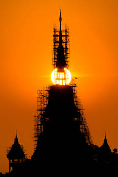 Pagoda Contre jour