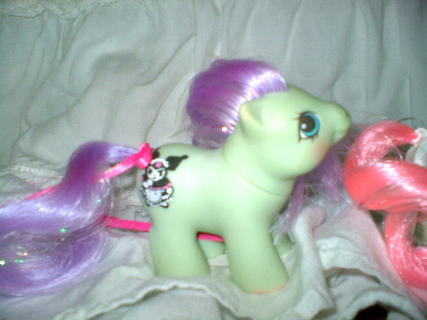 Custom MLP : Kuromi