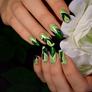 green leaves nail art