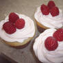 Vanilla berry cupcakes