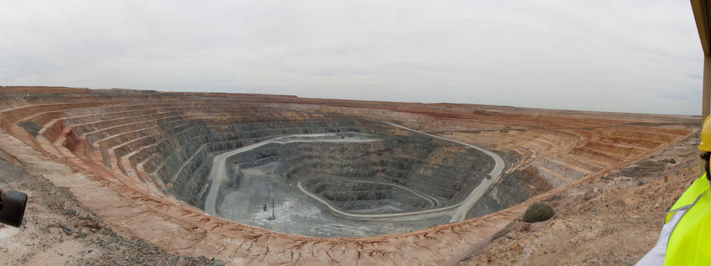 Lake Cowl Goldmine - Pit