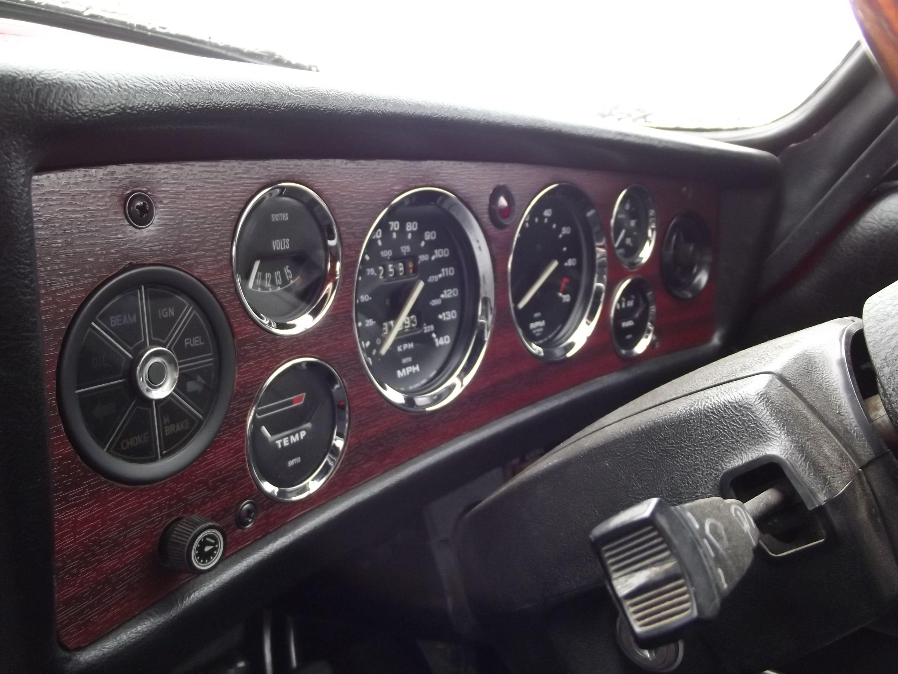 Triumph Stag Mk2 Dashboard