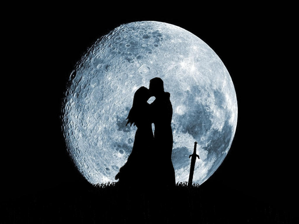 Говорили под луной. Странник под луной. Луна пара. Парочка под луной. Полнолуние любви.