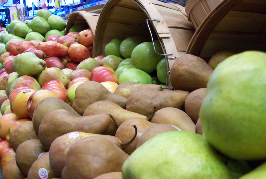 Rubbing sholders with pears