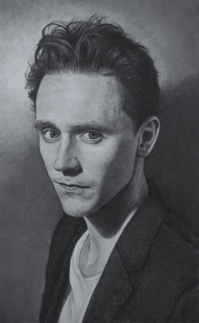 Tom Hiddleston2