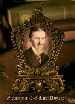 Resin Victorian Frame of Tesla