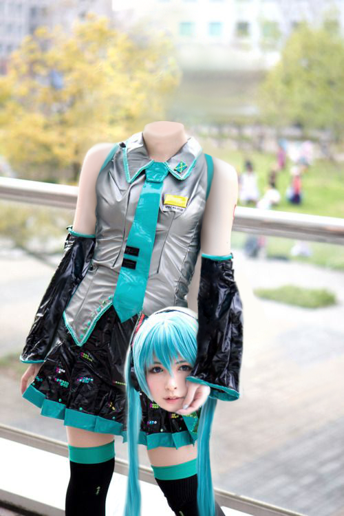 Dragaron88 Headless Miku B by Dragaron88 on DeviantArt