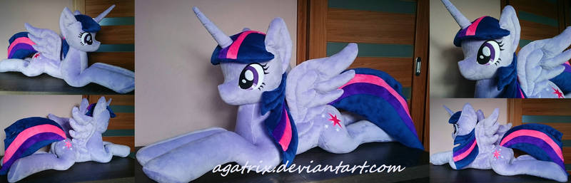 Life-size Alicorn Twilight Sparkle plush