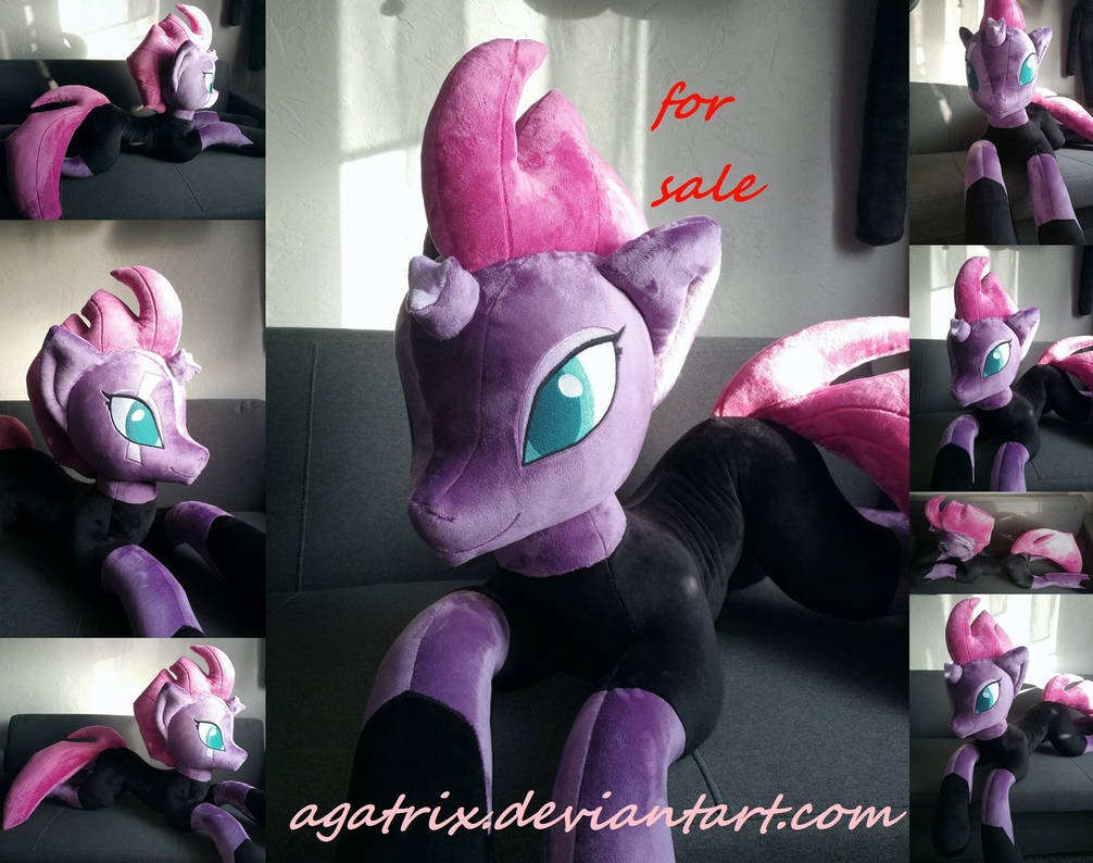Life size(laying down)Tempest Shadow SOLD by agatrix