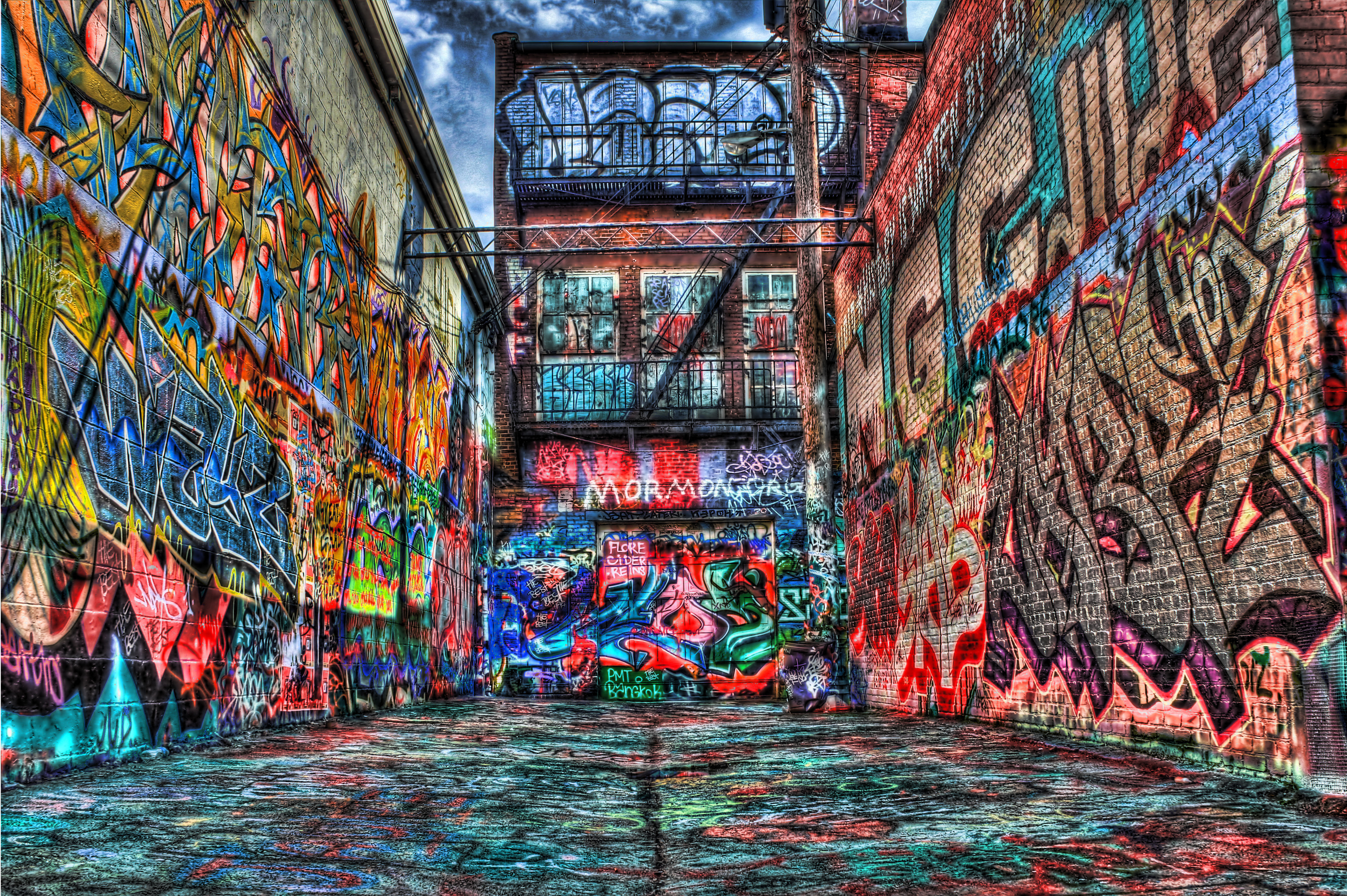 Surreal  Graffiti alley