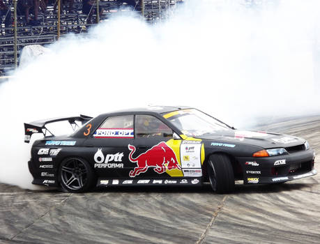 Redbull Drift Team Thailand Skyline R32