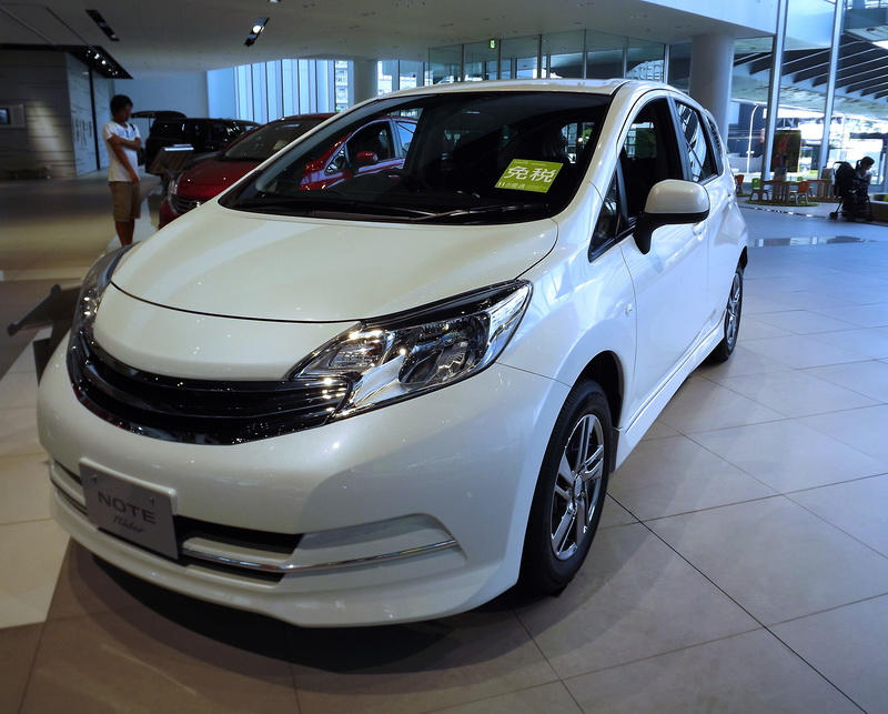 Nissan Note Rider by sudro on DeviantArt