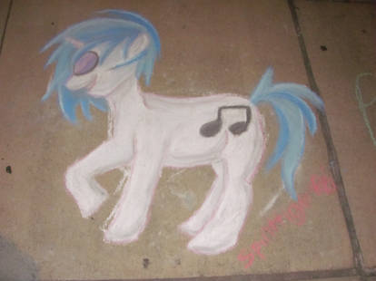 Vinyl Scratch chalk drawing