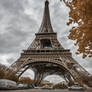 La Tour Eiffel a Paris a ses pieds