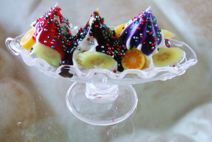 Banana Split Necklace