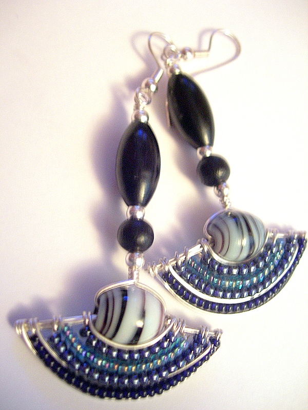 Soul of Osun Earrings - Noir