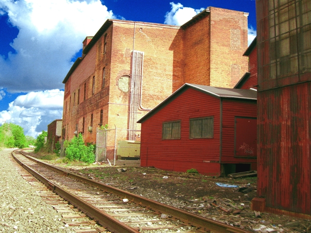 Scene by the tracks