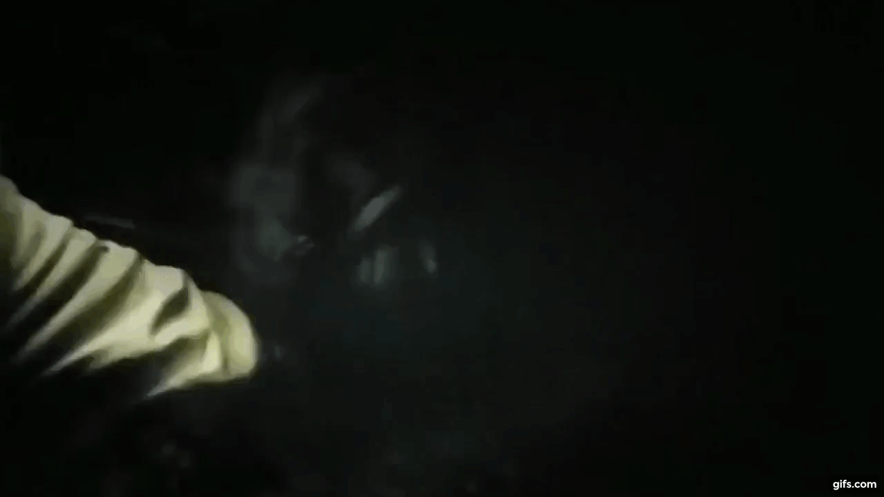 Gif Pennywise Biting Georgies Arm By Dav Oo On Deviantart Gif Pennywise Biting Georgies Arm By Dav Oo On Deviantart