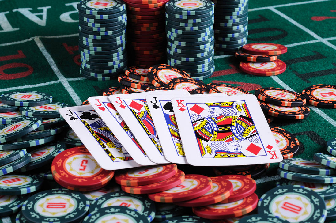 Азартные игры на реальные деньги gpk1. Фишки казино. Фишки для азартных игр. Казино Покер. Игорные фишки.
