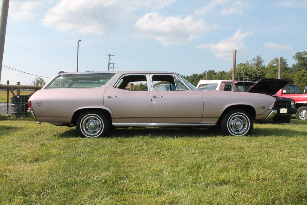 Yes, That Really Is A Vinyl Roof