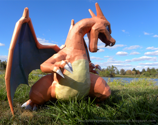 SSBB Charizard Papercraft 2