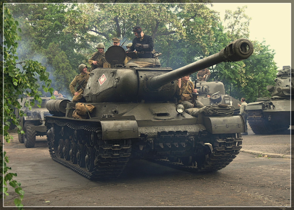 IS-2 heavy tank