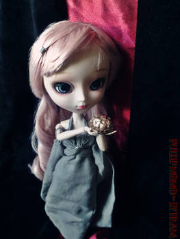 Pullip Momo - Daenerys Targaryen / GOT