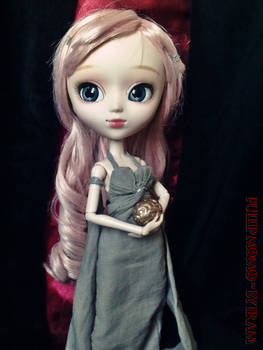 Pullip Momo - Daenerys Targaryen / GOT