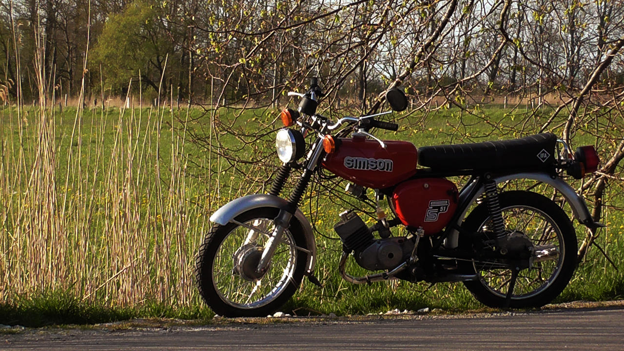Simson Rot Simson Wallpaper by HyenaBuddy on DeviantArt