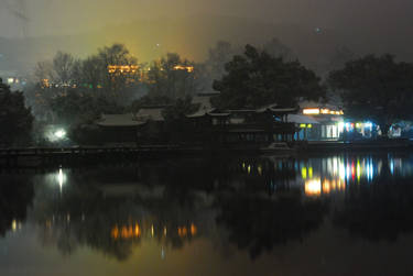 A Winter Night Of West Lake