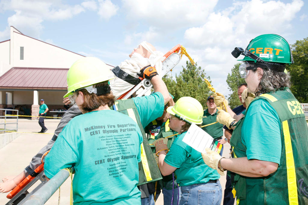 Pit Rescue by stargirlDD on DeviantArt