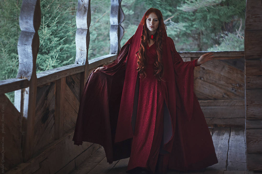 Красная ведьма игра. Мелисандра ведьма. Мелисандра косплей.