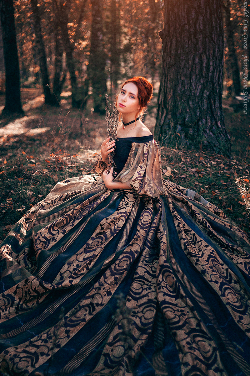 Autumn and gold by GreatQueenLina