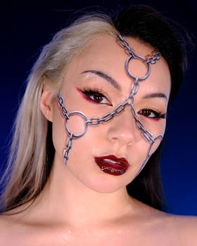 Chains makeup - recreated/insp from contrashelby