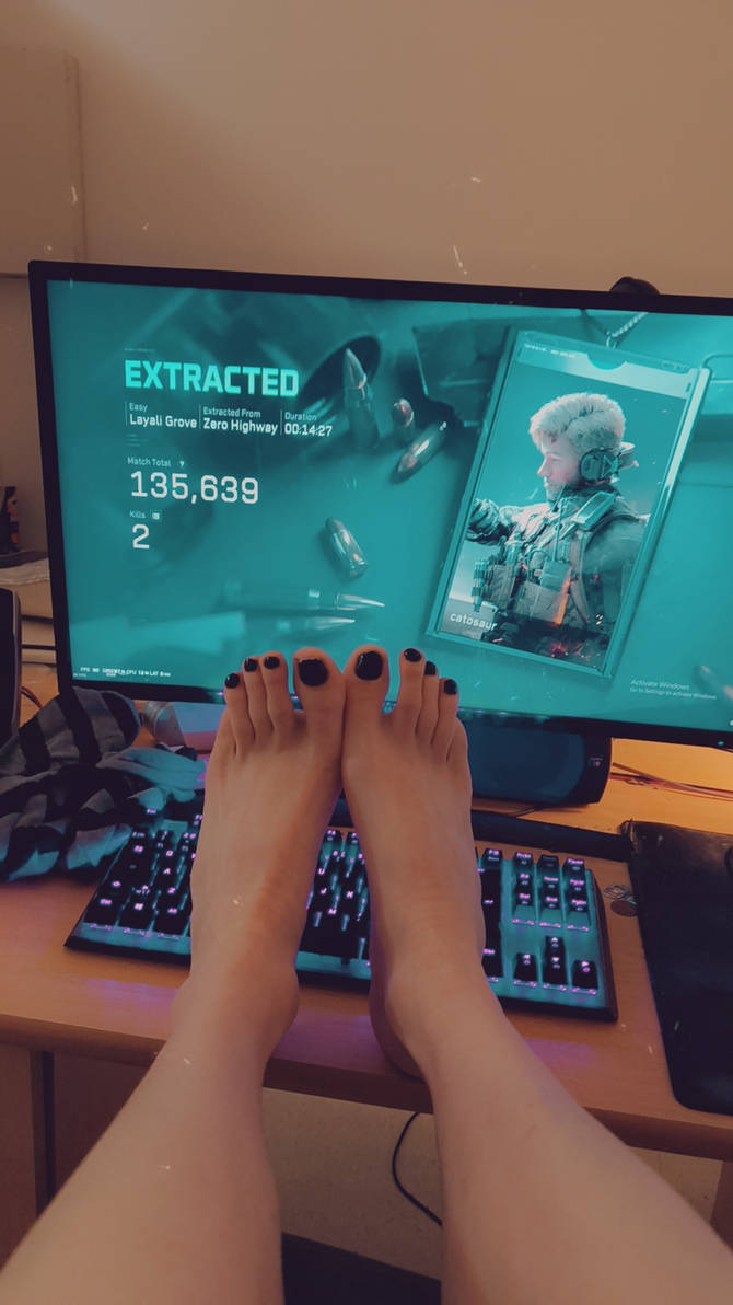 Gamer Feets 3 By CatosaurLuna On DeviantArt gamer-feets-3-by-catosaurluna-on-deviantart