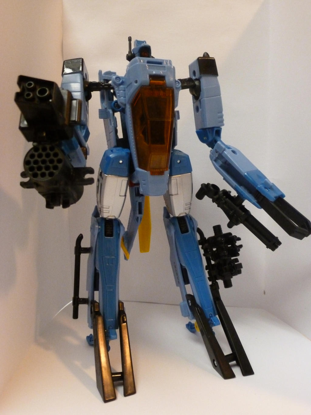 Generations Autobot Whirl