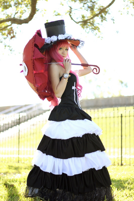 Perona from One Piece - Daily Cosplay .com