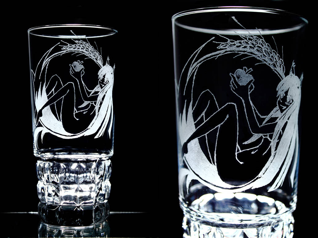 Spice and Wolf - Holo - glass by BenjiK