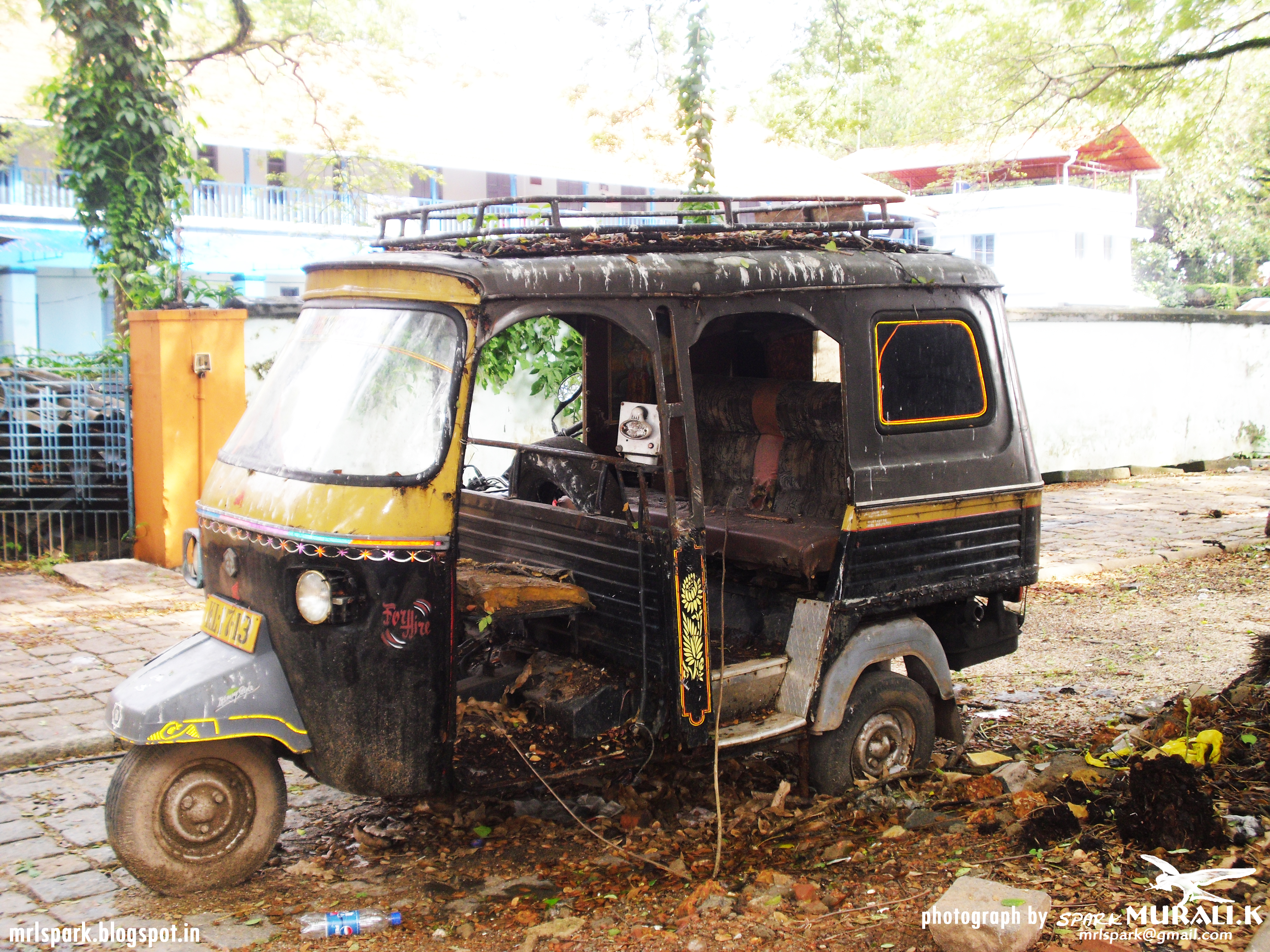 Auto  (photograph by spark MURALI.K)