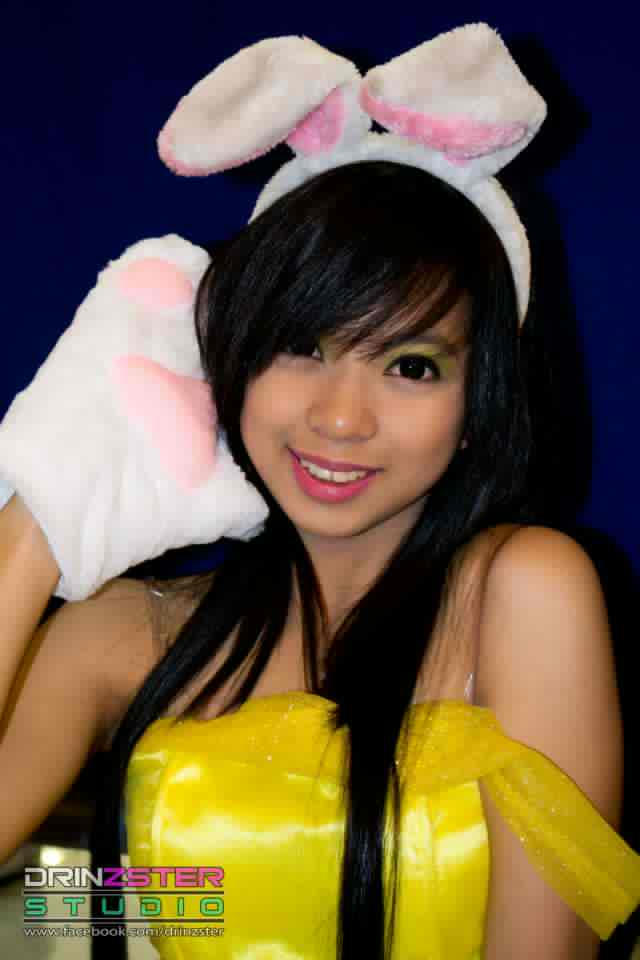 Rabbit Girl Cosplay by eLiStarr on DeviantArt