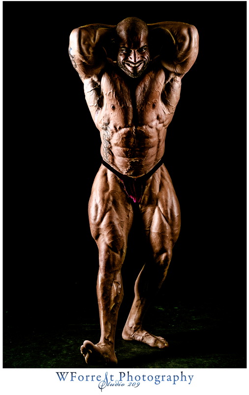 Mr Canada 2010 IFBB Pro