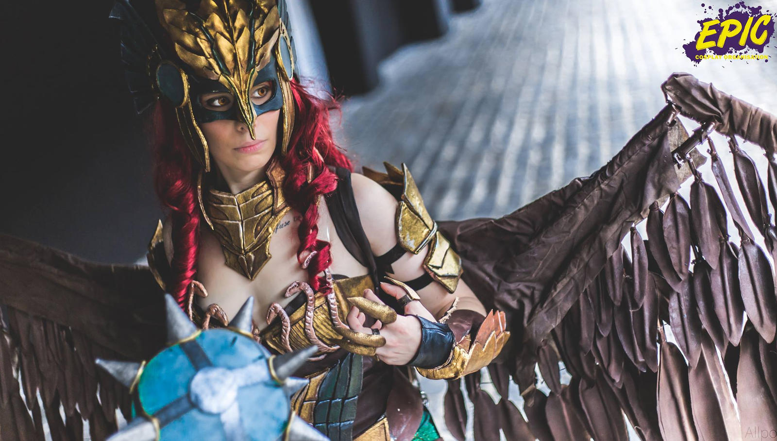 HawkGirl cosplay Injustice