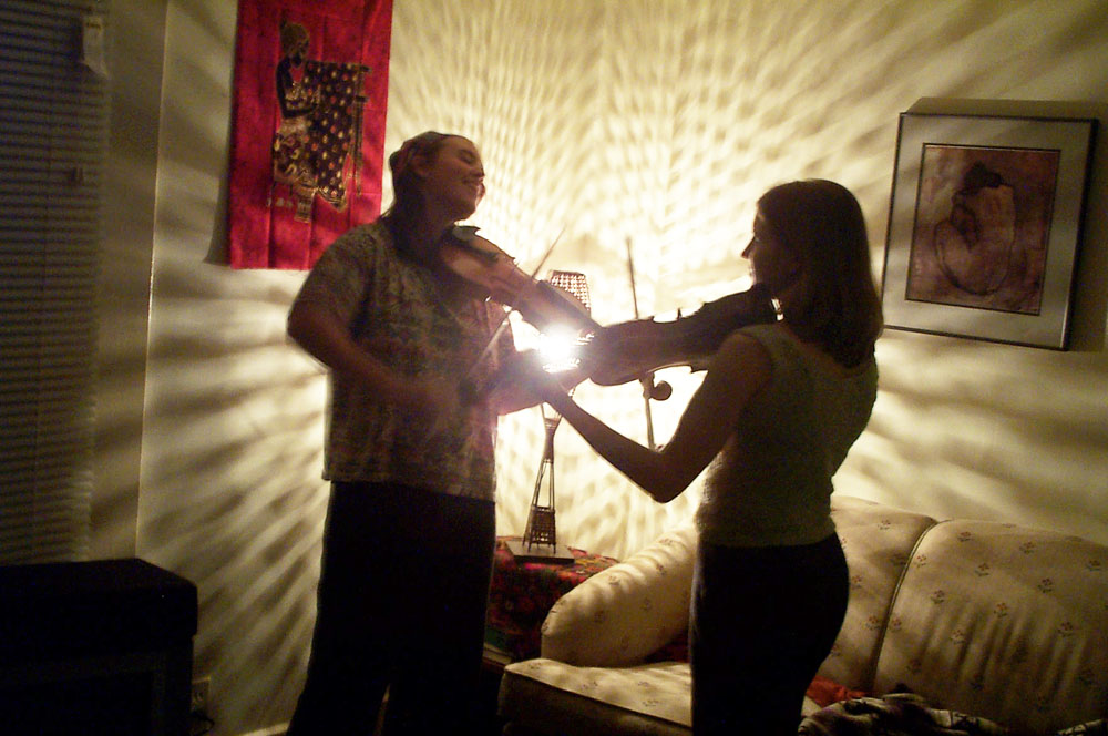 Fiddlers in light-color