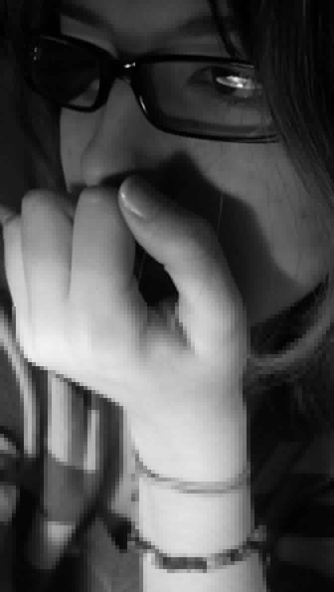 Sad girl with her glasses by h4chik0 on DeviantArt