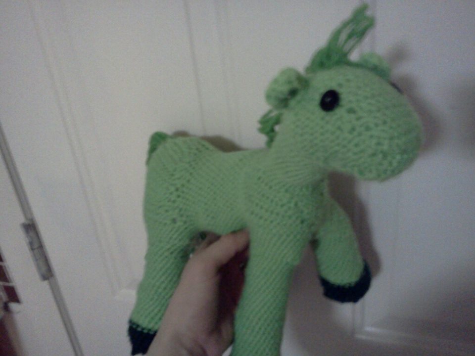 Green Horse. Green Horse. Green Horse. He's Green!