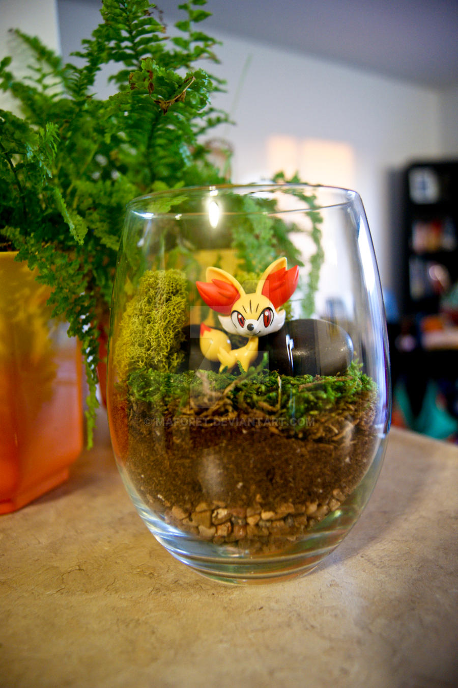 Fennekin Pokemon Terrarium