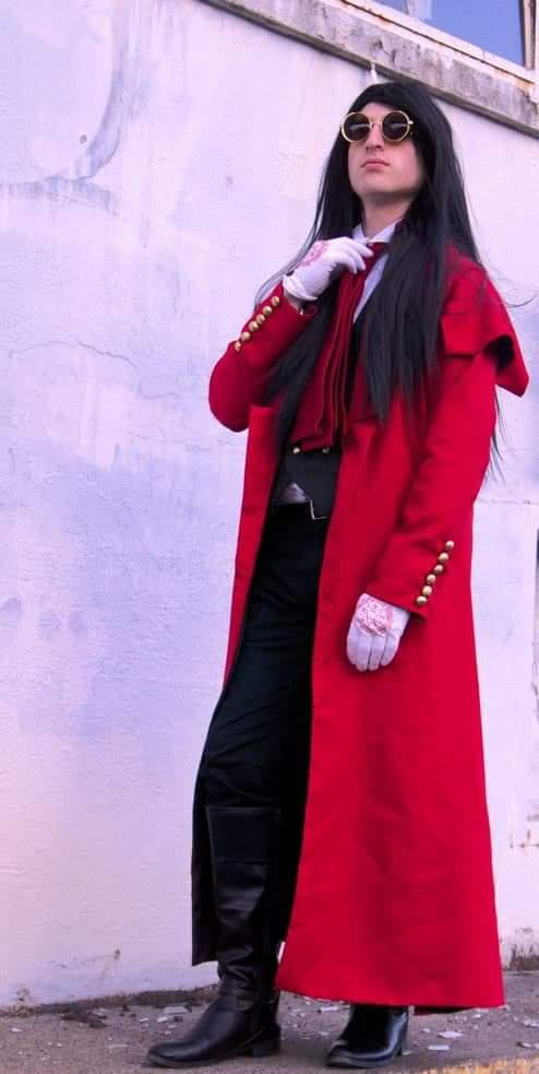 Alucard (Hellsing) Cosplay by ElegantOtaku on DeviantArt