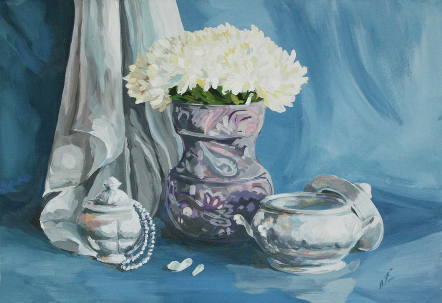 Still life with white flowers